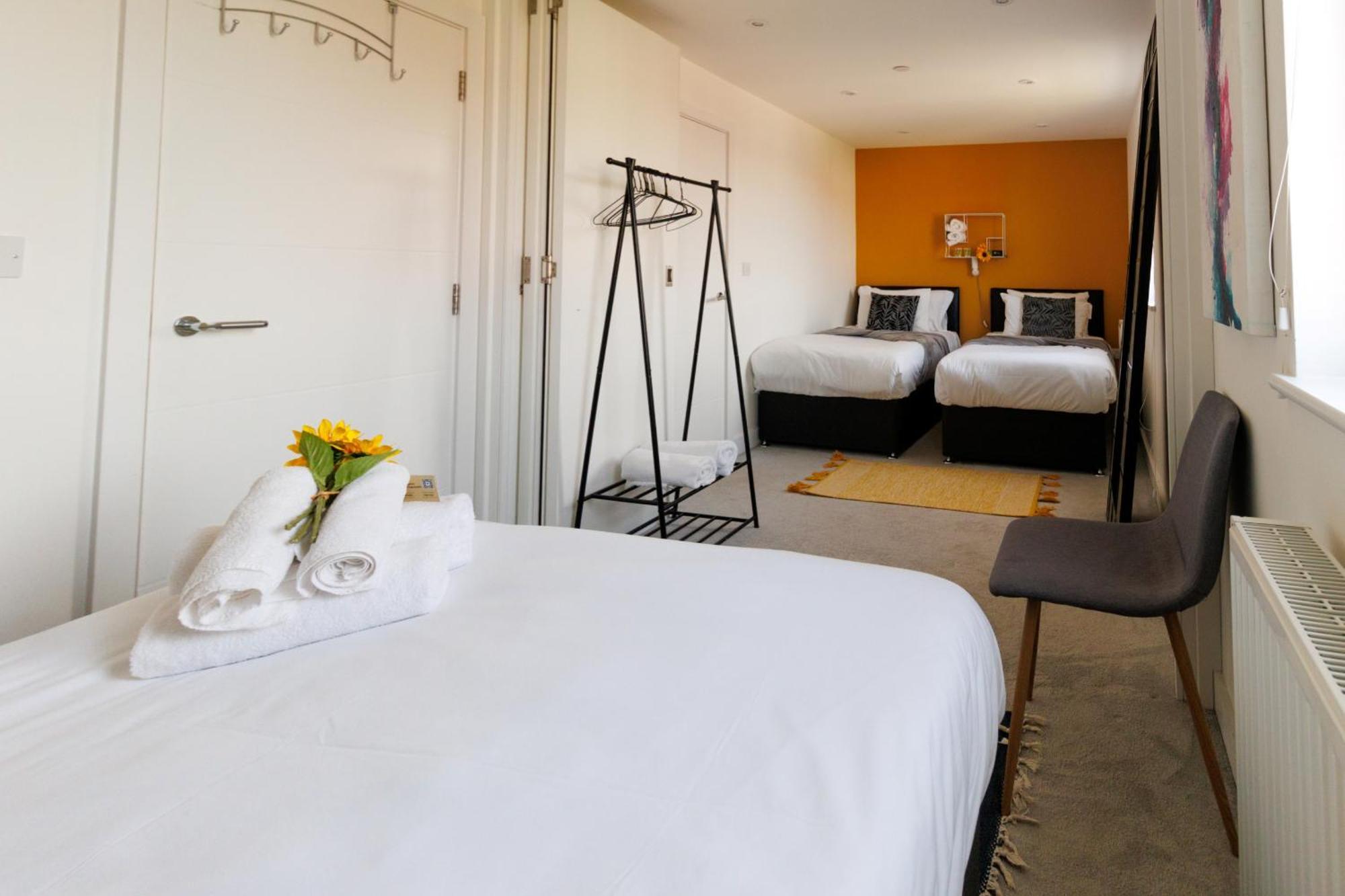 City Centre, Sleeps 7, Stunning Views & Parking, Interconnected Rooms Long Stay Work Contractor Leisure, Diamond Penthouse Кембридж Экстерьер фото