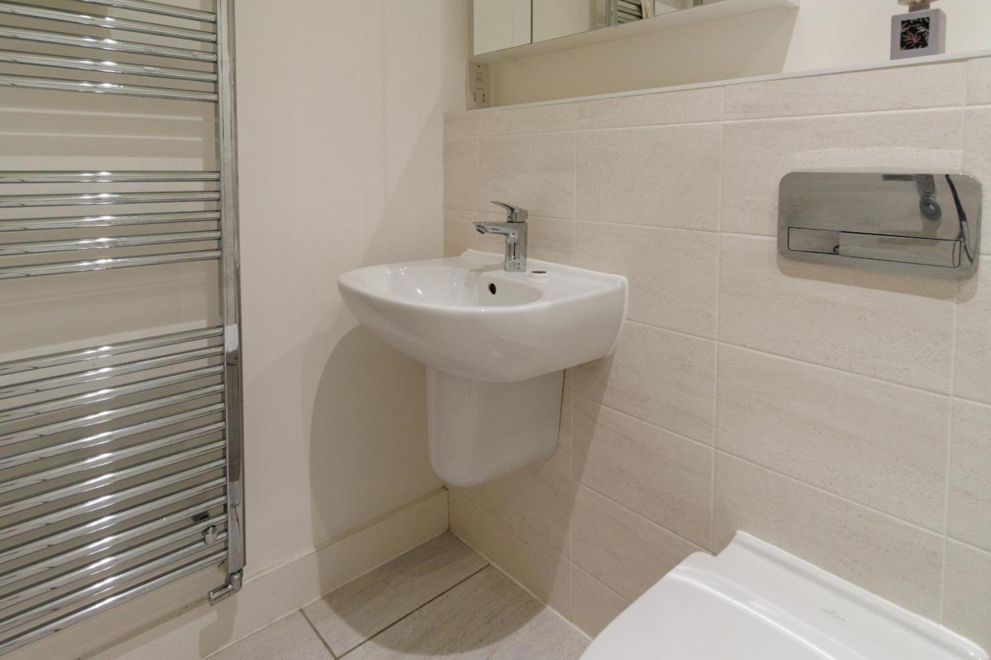 City Centre, Sleeps 7, Stunning Views & Parking, Interconnected Rooms Long Stay Work Contractor Leisure, Diamond Penthouse Кембридж Экстерьер фото