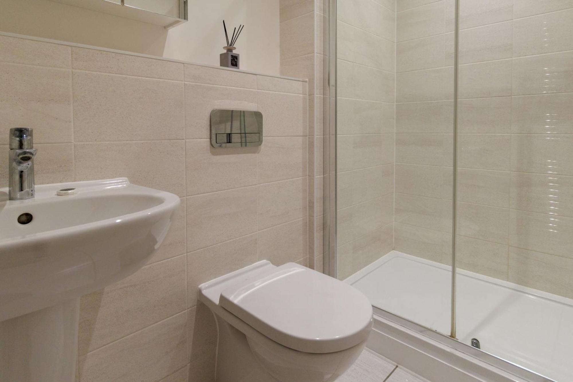 City Centre, Sleeps 7, Stunning Views & Parking, Interconnected Rooms Long Stay Work Contractor Leisure, Diamond Penthouse Кембридж Экстерьер фото