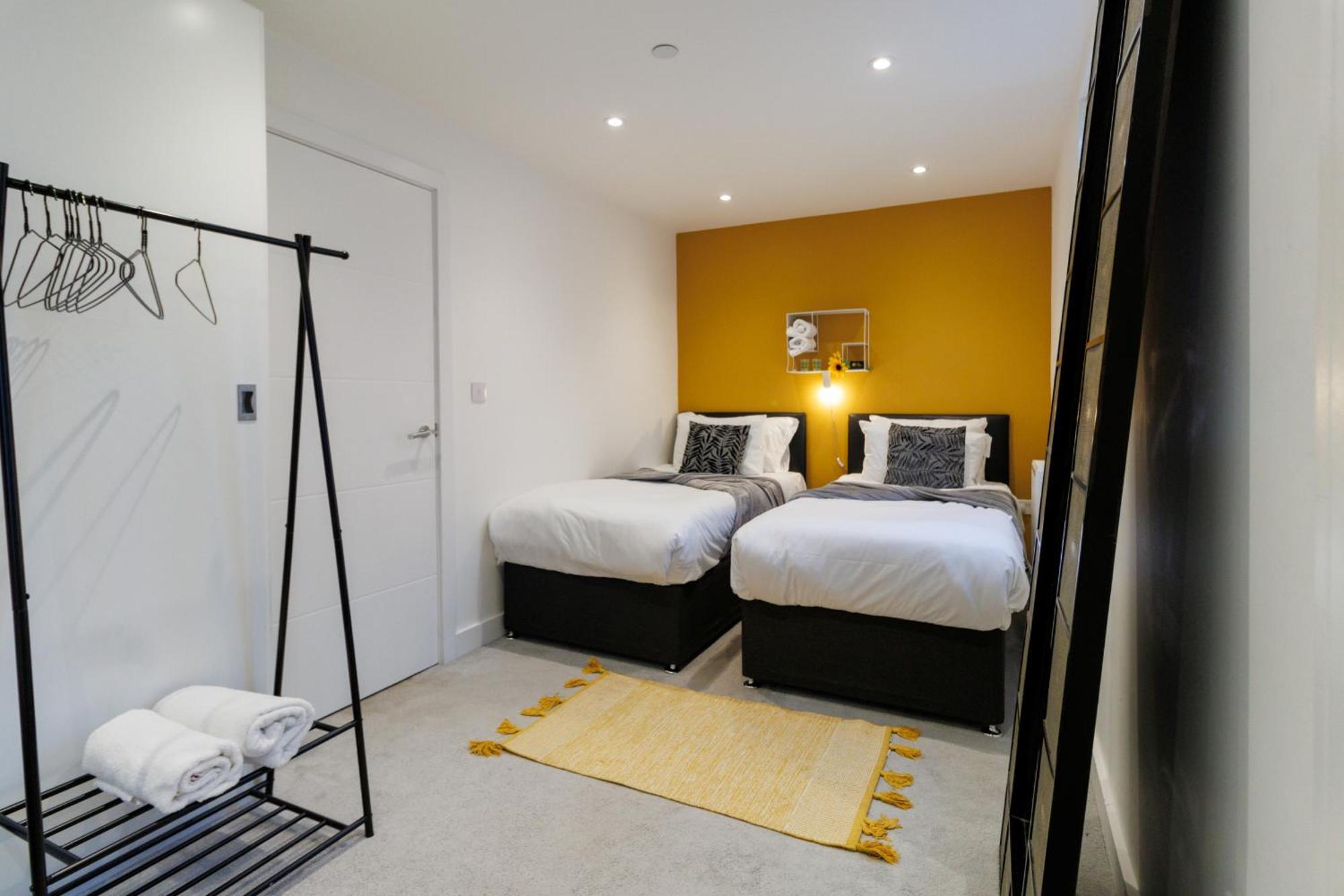 City Centre, Sleeps 7, Stunning Views & Parking, Interconnected Rooms Long Stay Work Contractor Leisure, Diamond Penthouse Кембридж Экстерьер фото