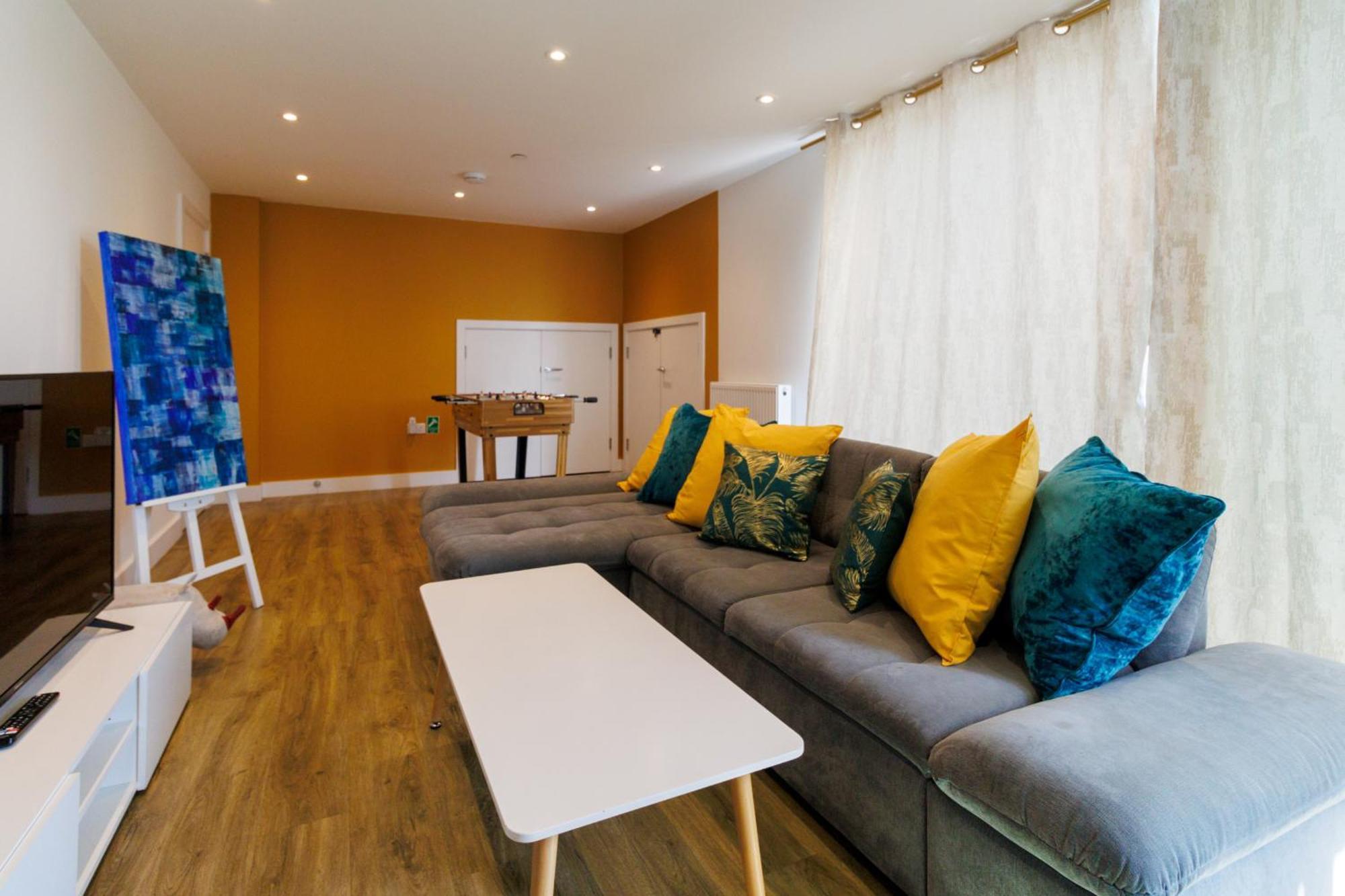 City Centre, Sleeps 7, Stunning Views & Parking, Interconnected Rooms Long Stay Work Contractor Leisure, Diamond Penthouse Кембридж Экстерьер фото