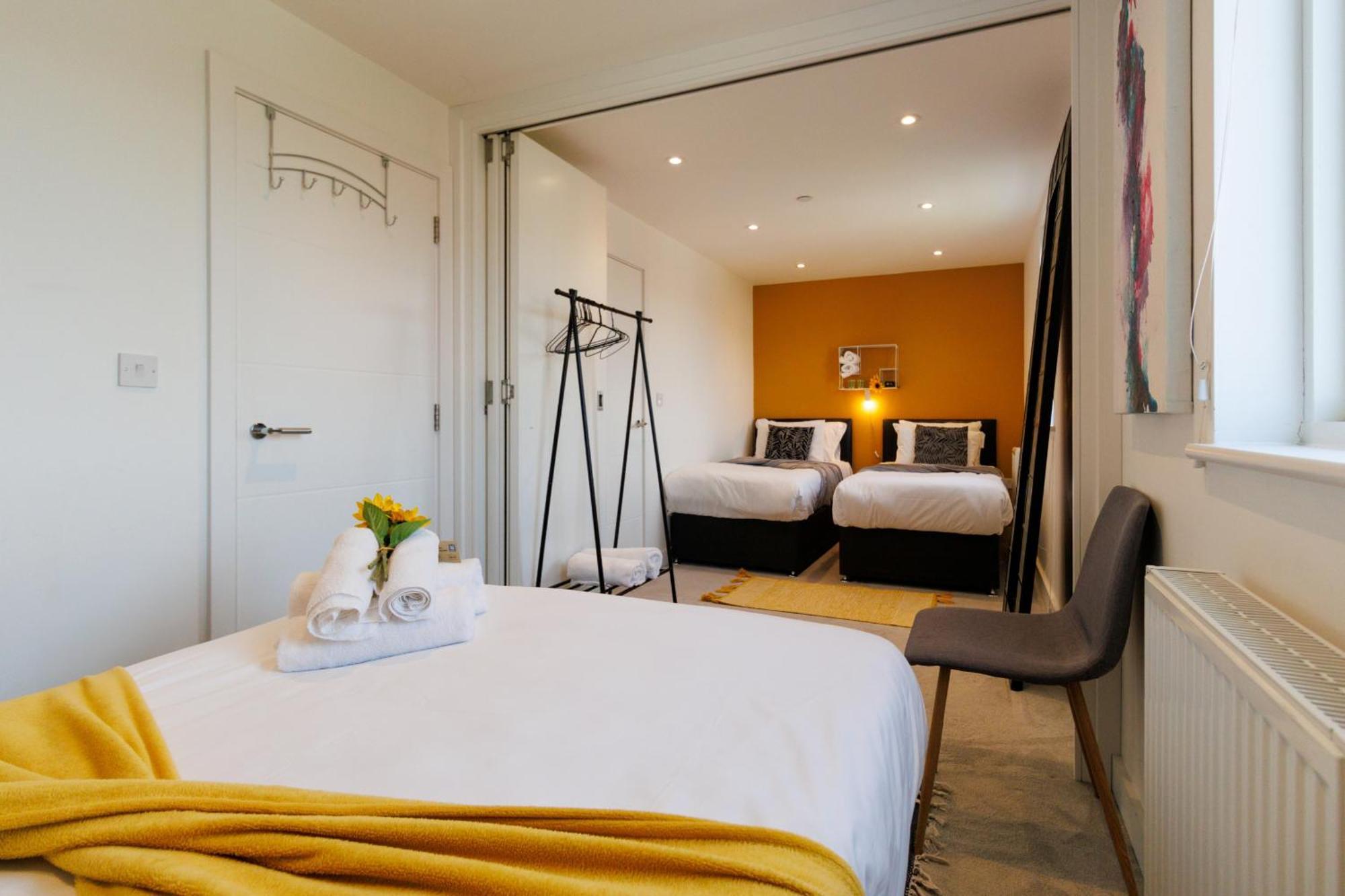 City Centre, Sleeps 7, Stunning Views & Parking, Interconnected Rooms Long Stay Work Contractor Leisure, Diamond Penthouse Кембридж Экстерьер фото