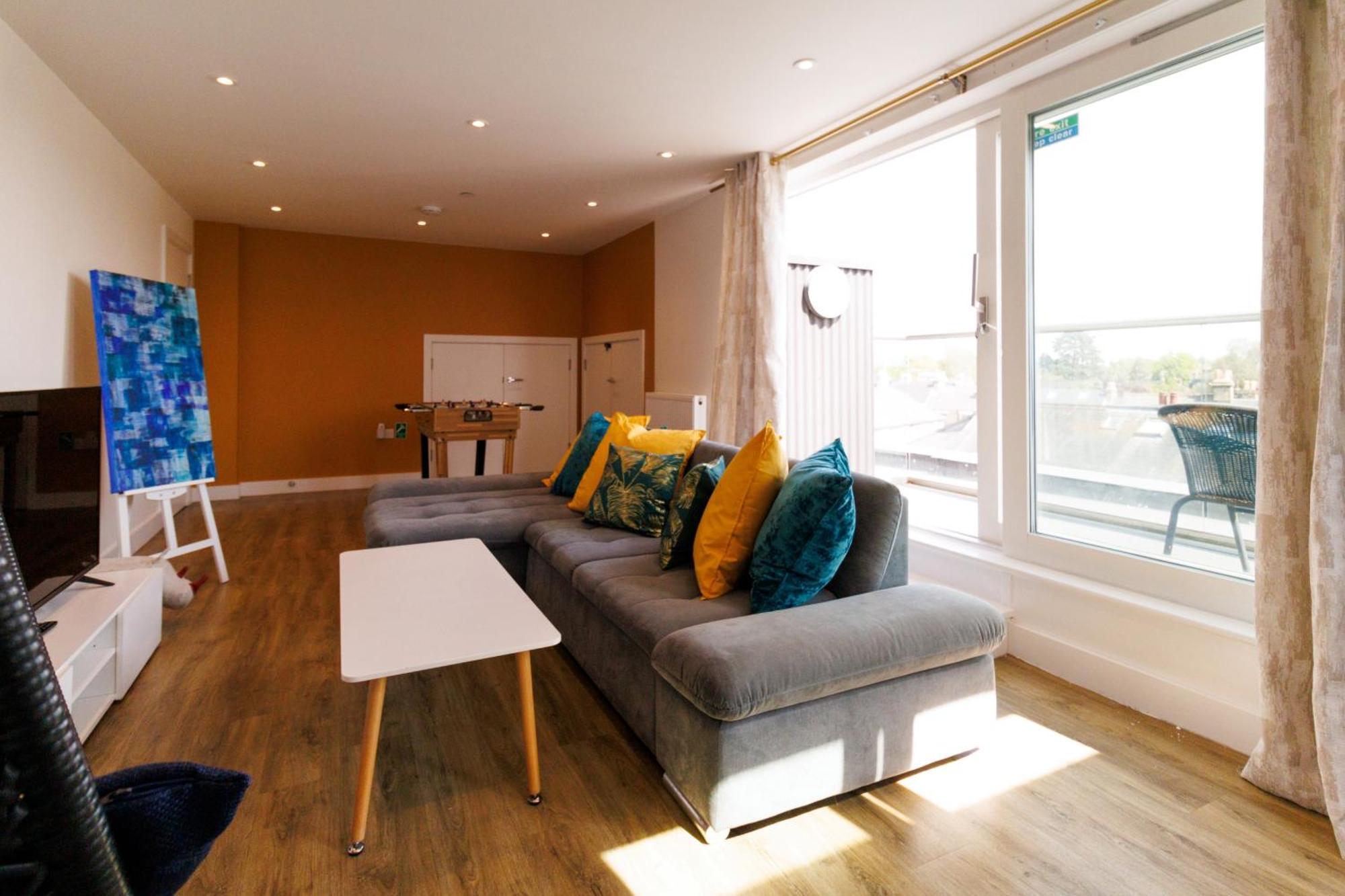 City Centre, Sleeps 7, Stunning Views & Parking, Interconnected Rooms Long Stay Work Contractor Leisure, Diamond Penthouse Кембридж Экстерьер фото